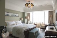 Waldorf Astoria Glamping Weekend: Luxe Outdoor Escape