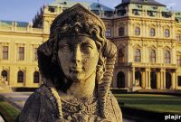 Vienna Double Vision: A Photographer’s Guide to Capturing Reflections