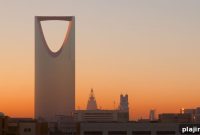 See Riyadh and Beyond from the Top of Burj Al-Mamlaka