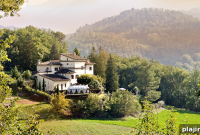 Indulgent Escapes in the Serene Umbrian Countryside