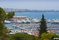 Coastal Living on the Riviera: Stylish Ideas for Home and Decor