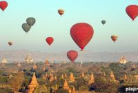 Hot Air Balloon Rides: Scenic Daytime and Sunset Flights