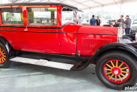Classic Car Restoration Tips and Maintenance Guide