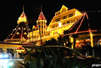 Warm Holiday Wishes: Heartfelt Messages to Share This Season