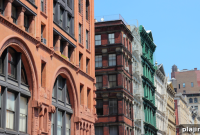SoHo Vibes: Your Guide to Art, Nightlife & Boutique Finds