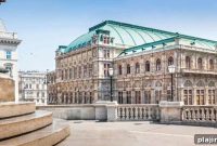 Explore Vienna by Waltz: Romantic Walking Guide and Highlights