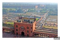 Discover Delhi: Top Attractions, Local Food & Travel Tips