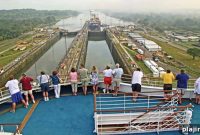 Inside Royal Caribbean’s New Mega-Ship: Features, Decks & Reviews