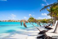 Top Caribbean Beaches for a Winter Escape