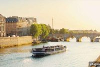 Discovering French Style: Culture, Fashion & Travel Guide