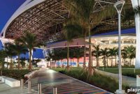 Miami Heat Guide: What to Pack, Eat, and Do in the Sun