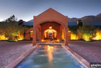 Stay in Luxury: South African Safari Lodges & Royal Retreats