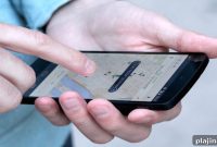 Uber Cuts Quarterly Losses as Revenue Strengthens