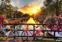 Discover Amsterdam’s Charming and Quirky Neighborhoods