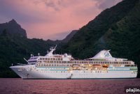 South Pacific Luxury Cruises with Paul Gauguin: Islands & Culture