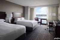 Washington Dulles Airport Marriott Hotel — Airport Parking & Amenities