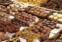 The Surrey Hotel Launches Chocolate Cart and Immersive Chocolate Experience