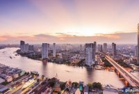 Bangkok’s Surprising Contrasts: A Traveler’s Guide to Old and New