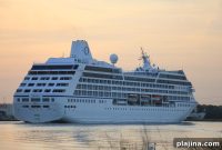 Pairing Dom Pérignon with Oceania Cruises: Luxury Champagne Experiences