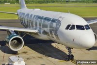Frontier Urges Passengers to Start Tipping Flight Attendants