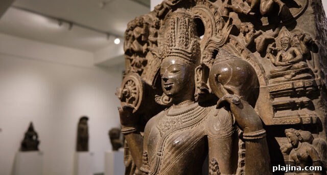 Stone statue of Hindu deity