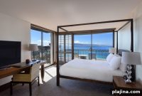 Royal Lahaina Resort & Bungalows: Oceanfront Maui Stays and Amenities