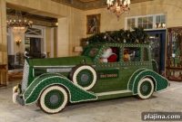 The Broadmoor Gingerbread Display: A Magical Holiday Experience