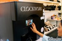 Get a Robot Manicure at JFK Airport: Fast Nail Service Guide