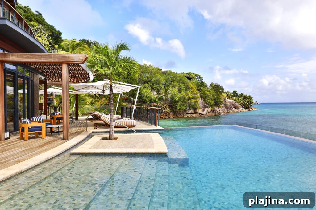 ROMEO Napoli pool