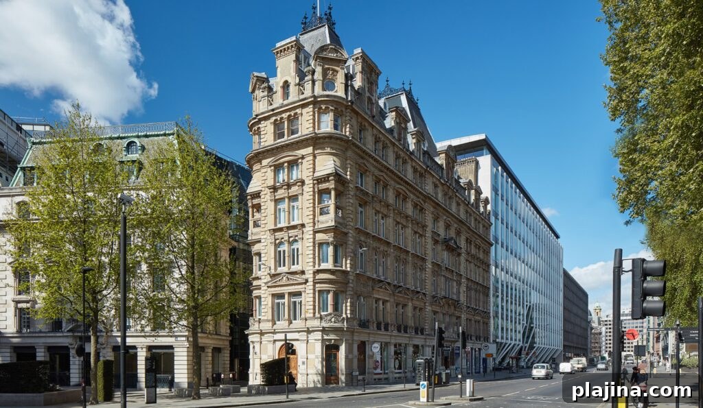 Hyde London City