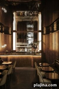 restaurant/bar