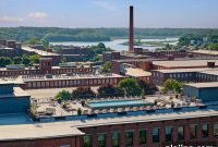 2025 Maine Summer Travel Guide: Top Beaches, Lobster & Coastal Towns