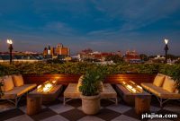 Top Luxury Hotels for Fall Foliage Getaways in 2025