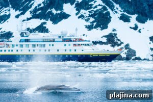 National Geographic – Lindblad Expeditions ship