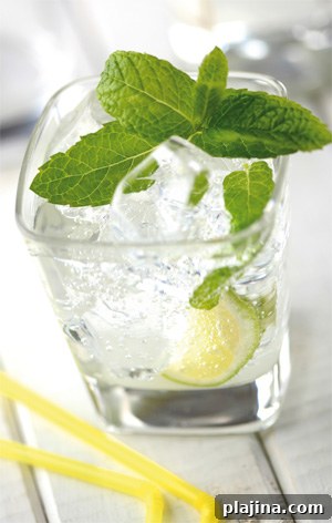 The popular caipirinha cocktail