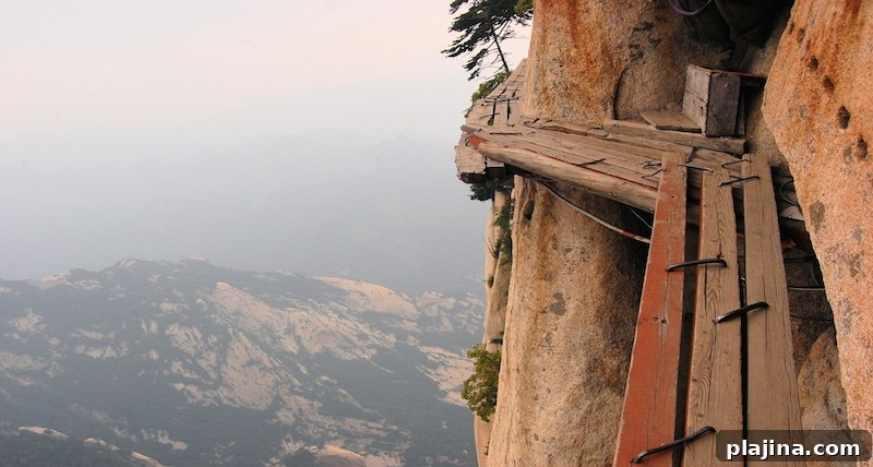 China’s Sacred Mount Hua