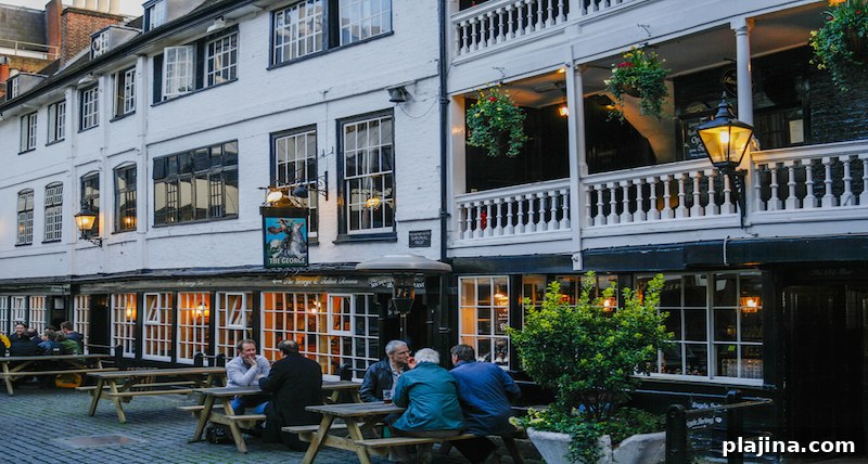 The George Inn