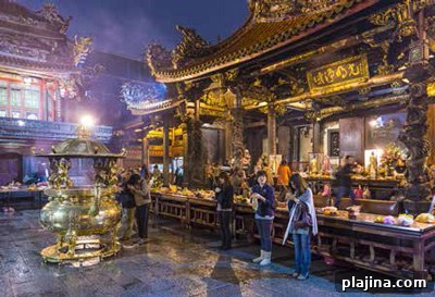 Longshan Temple