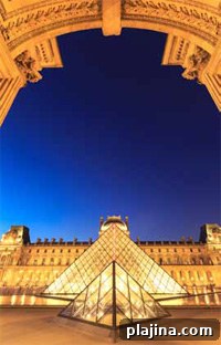 Louvre's glass pyramid