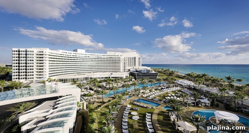Best Hotel Pools