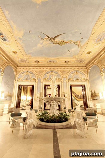 Falaknuma Palace front entrance room