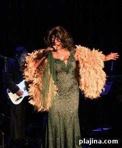 Mary Wilson, The Supremes