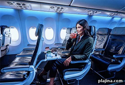 Premium Class © ALASKA AIRLINES