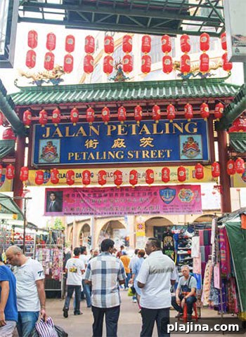 Petaling shopping street