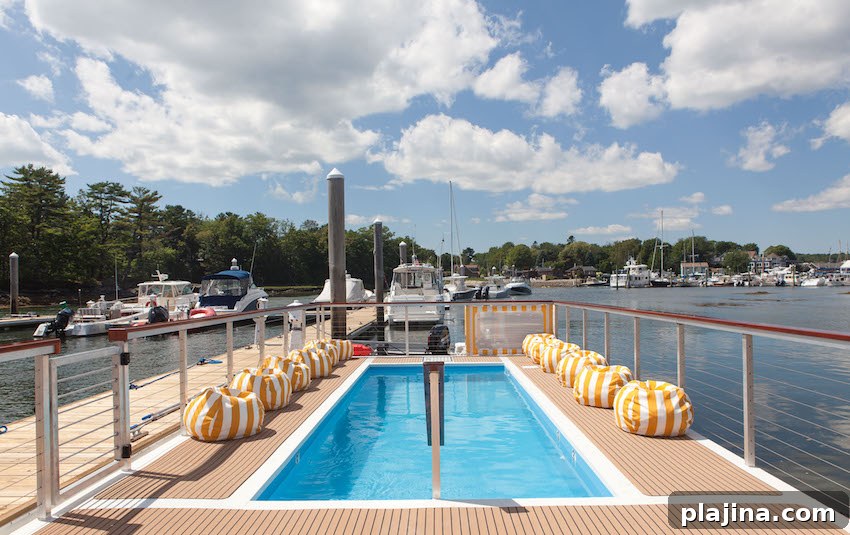 yachtsman hotel and marina Kennebunkport Maine Tent stays Hidden Pond Maine © The Kennebunkport Resort Collection