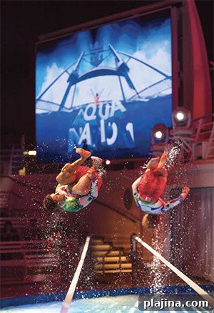 AquaTheater © ROYAL CARRIBBEAN