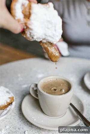 Beignets at Café Du Monde