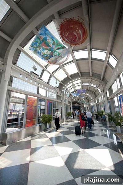 Best Airport in North America © CHICAGO DEPARTMENT OF AVIATION