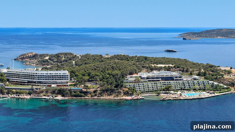 © The Four Seasons Astir Palace Hotel Athens