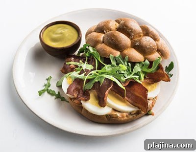 Breakfast sandwich